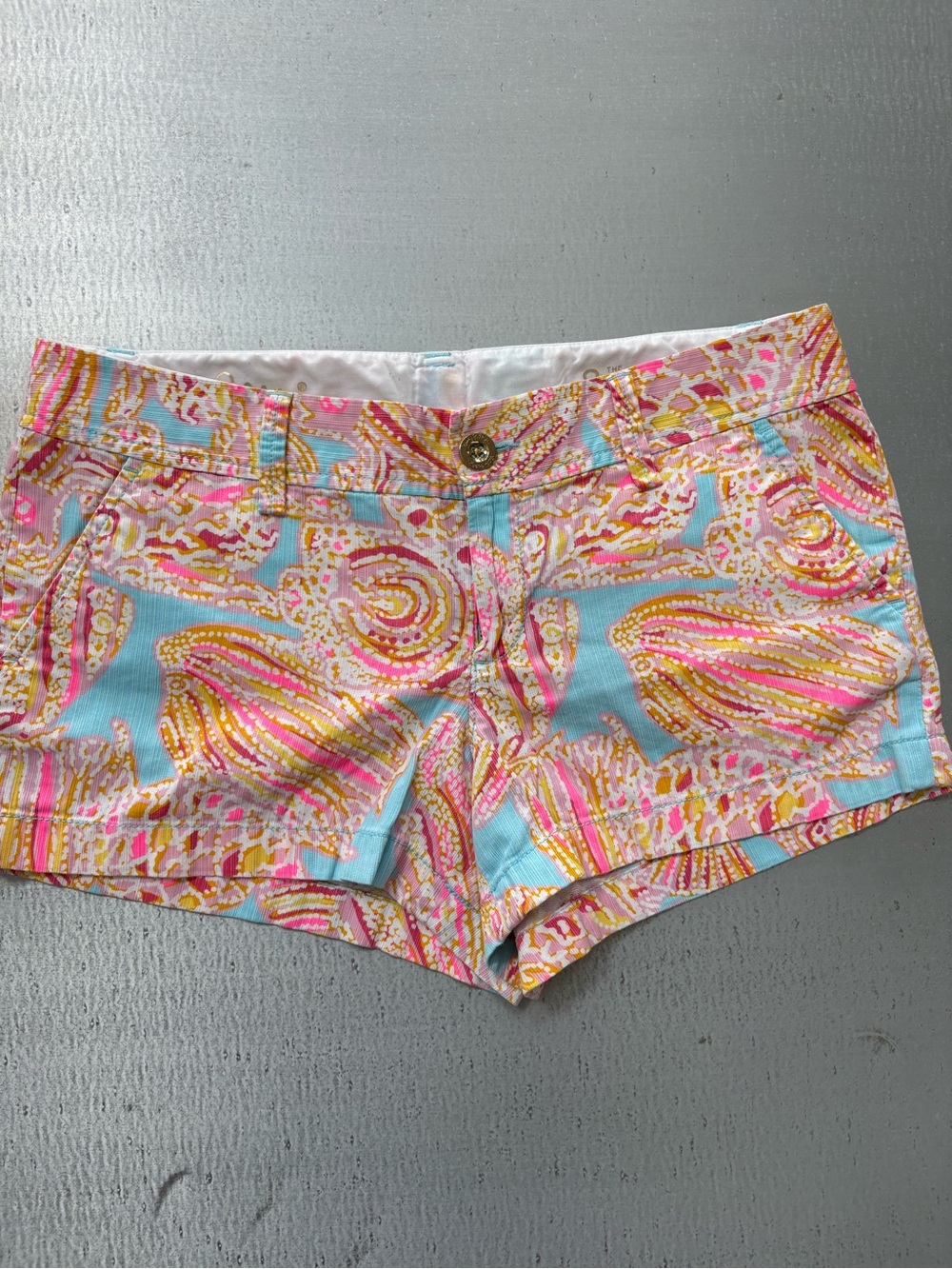 Lilly Pulitzer Pink & Blue Shell-Print Bermuda Shorts